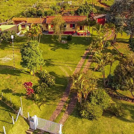 Sitio Pedra Do Bau Hotel São Bento do Sapucaí Buitenkant foto